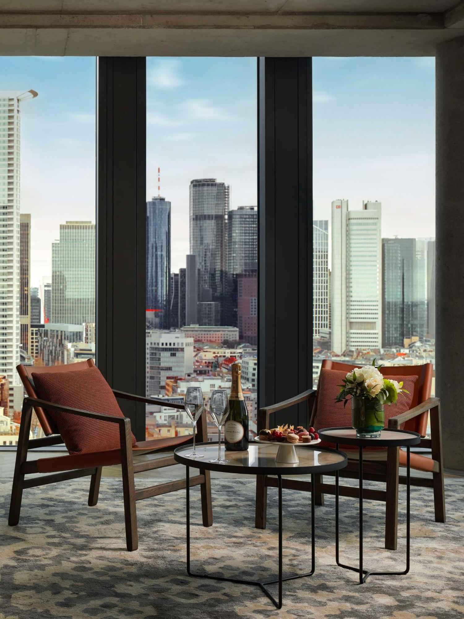 Nh Collection Frankfurt Spin Tower Ξενοδοχείο Φραγκφούρτη Εξωτερικό φωτογραφία